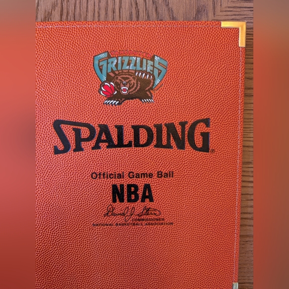 NBA Vancouver Grizzlies Spalding embossed busines padfolio. *Pristine condition* - Picture 9 of 9